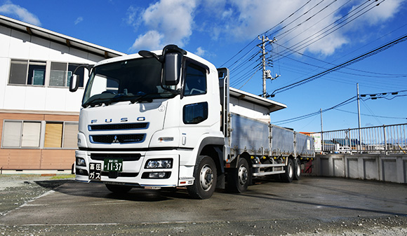 大型13t平ボデー車